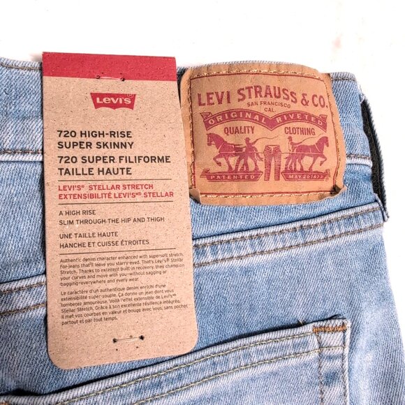 SOLD  Levi's 720 High Rise Super Skinny Stretch Jeans Ladies 28x30 Light Blue - Picture 14 of 16